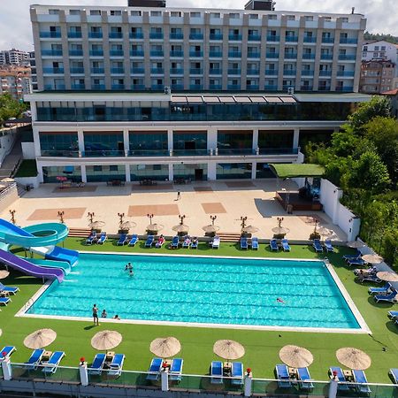 Ramada Resort by Wyndham Unye Bagian luar foto