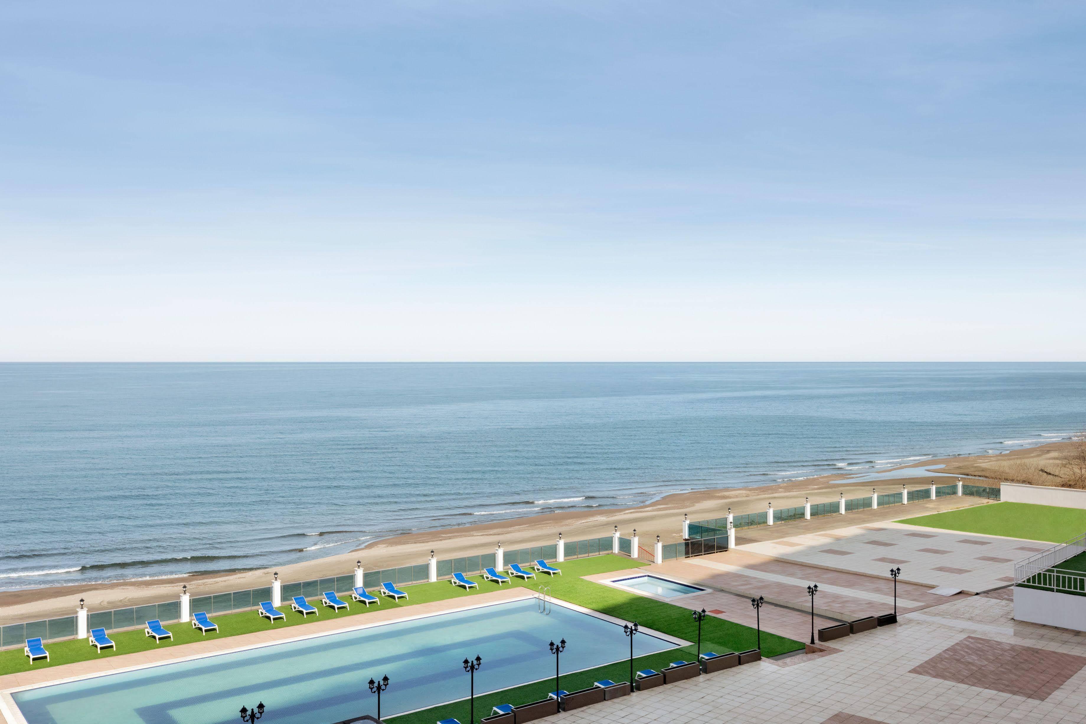 Ramada Resort by Wyndham Unye Bagian luar foto