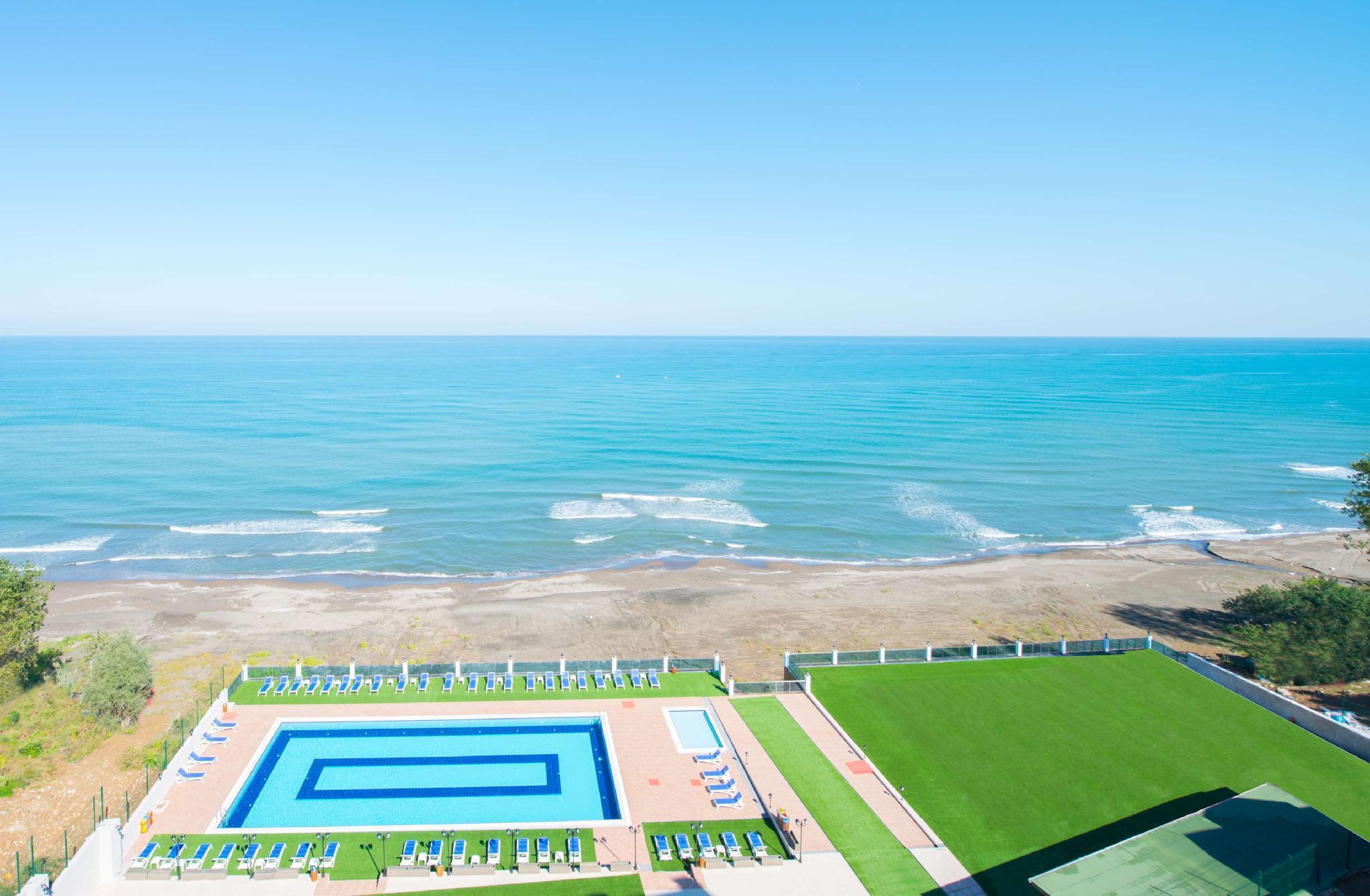 Ramada Resort by Wyndham Unye Bagian luar foto
