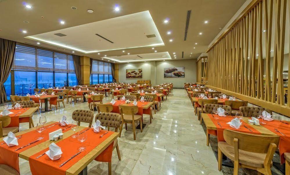 Ramada Resort by Wyndham Unye Bagian luar foto