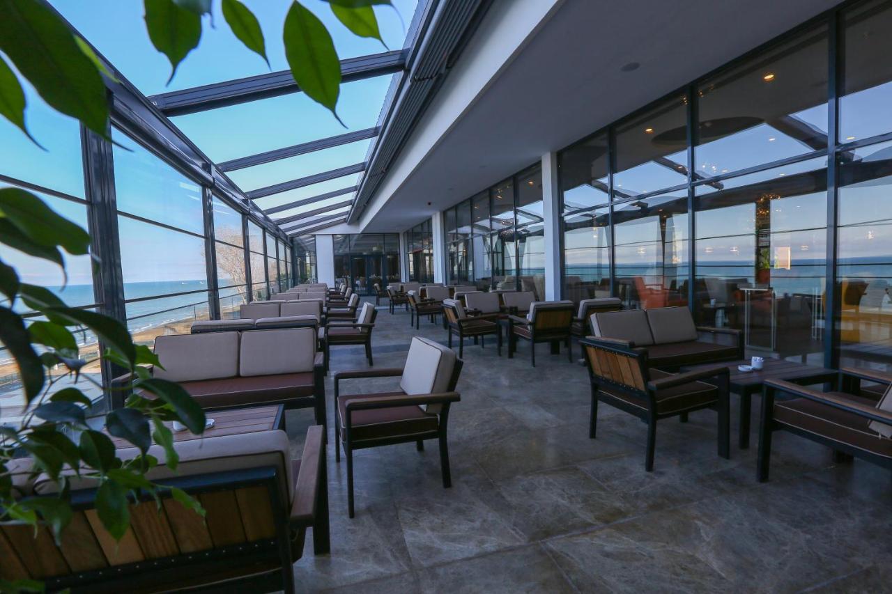 Ramada Resort by Wyndham Unye Bagian luar foto